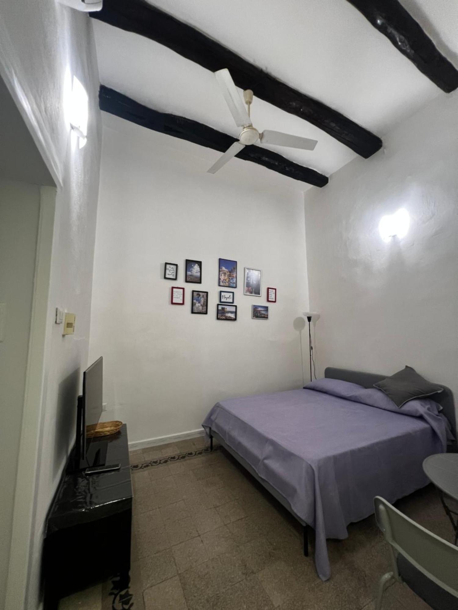 Dimora Nardones Hotel Napoli Bagian luar foto